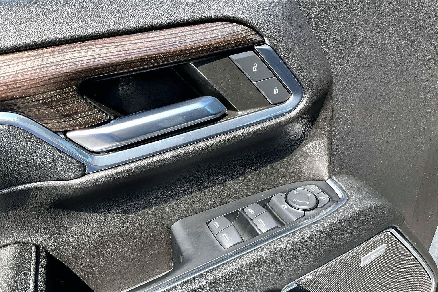 Used 2024 Chevrolet Silverado 1500 LT Trail Boss w/ LT Trail Boss Premium Package AWD/4WD image 36