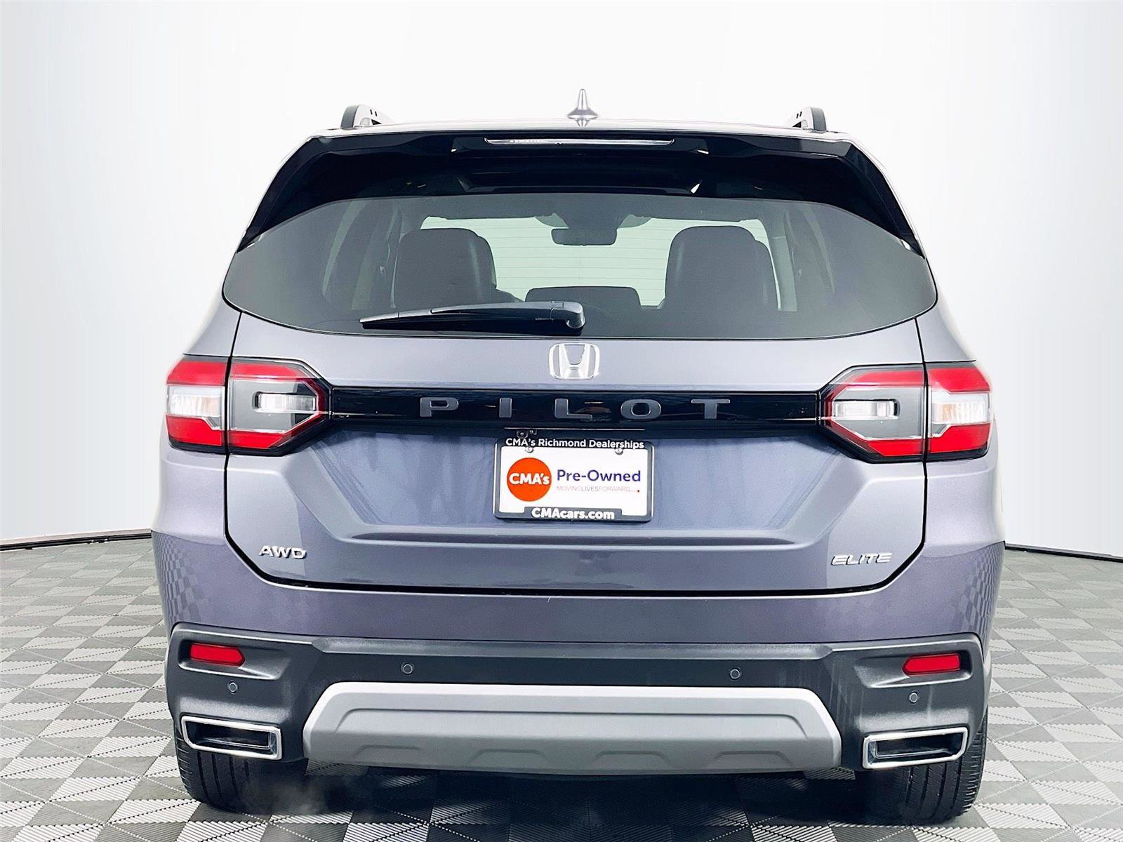 Used 2024 Honda Pilot Elite image 9