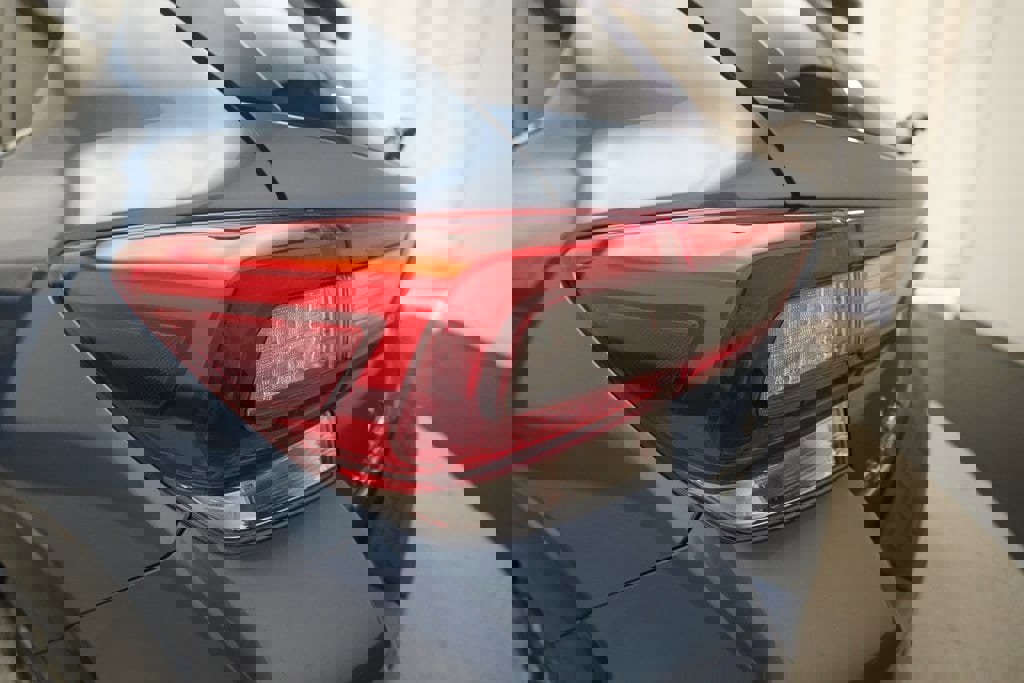 Used 2022 Subaru Crosstrek 2.5i Limited image 33