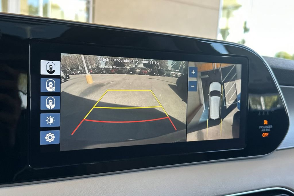 Used 2020 Hyundai Palisade Limited image 18