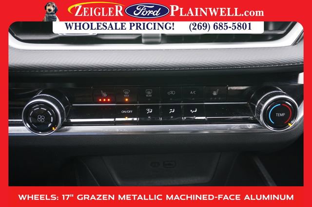 Used 2025 Chevrolet Equinox LT image 14