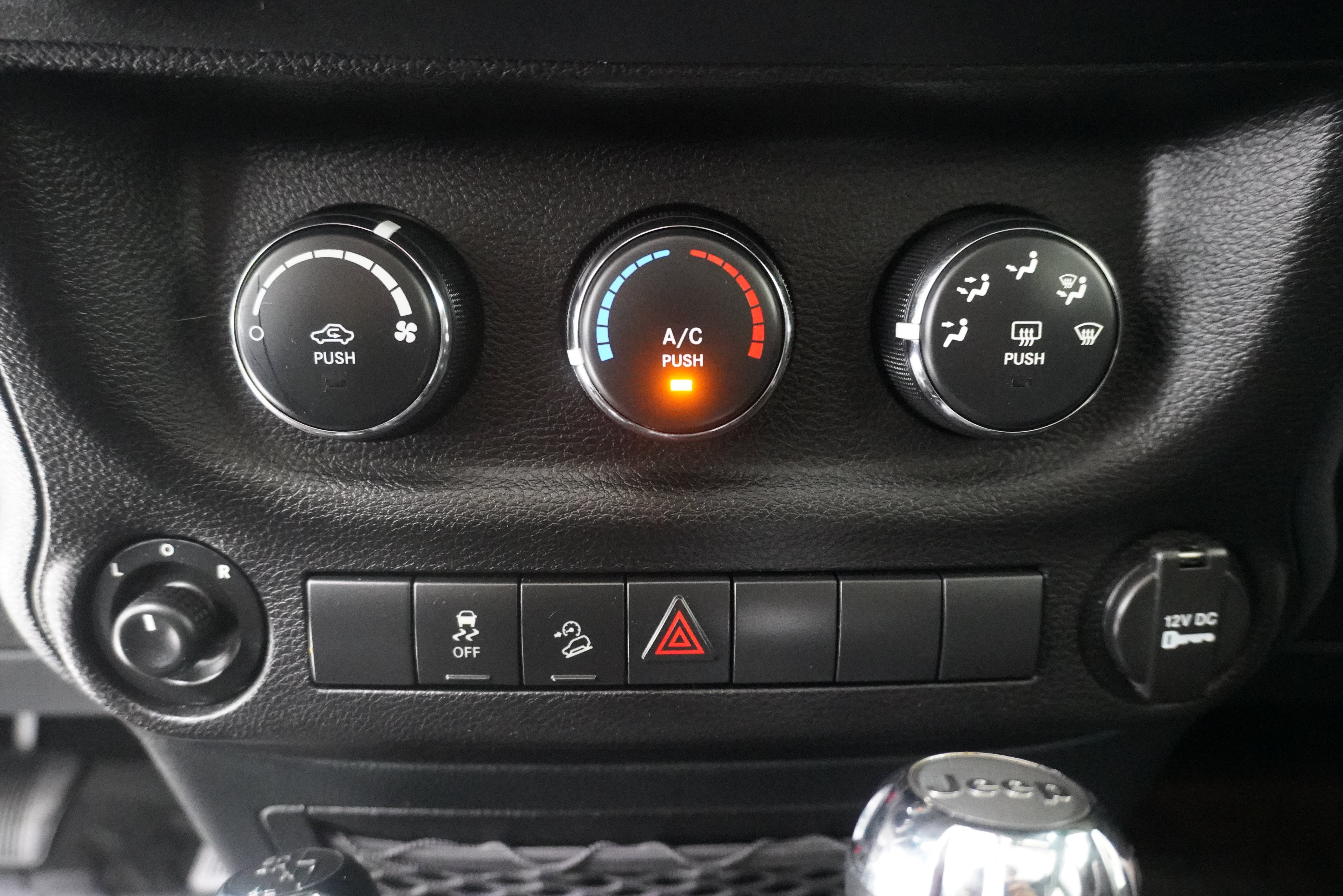 Used 2012 Jeep Wrangler Sport AWD/4WD image 22