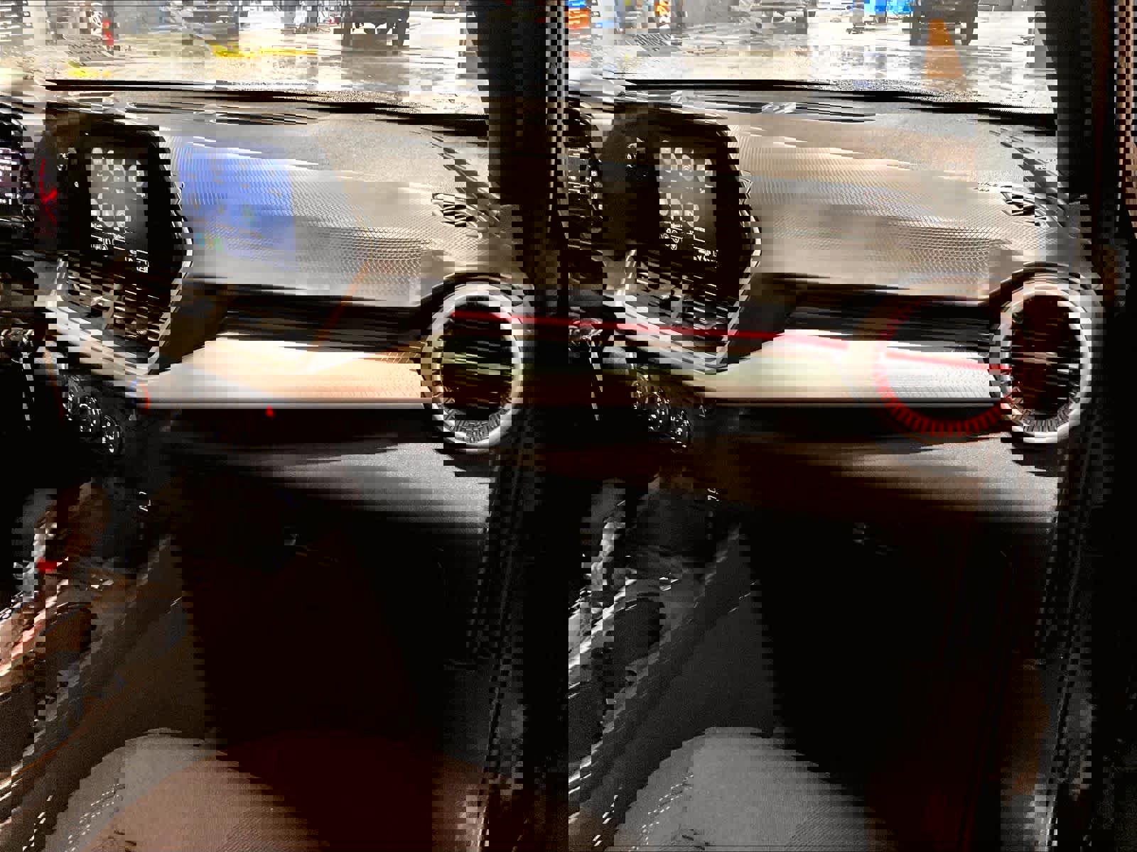 Used 2024 Chevrolet Trax RS image 13