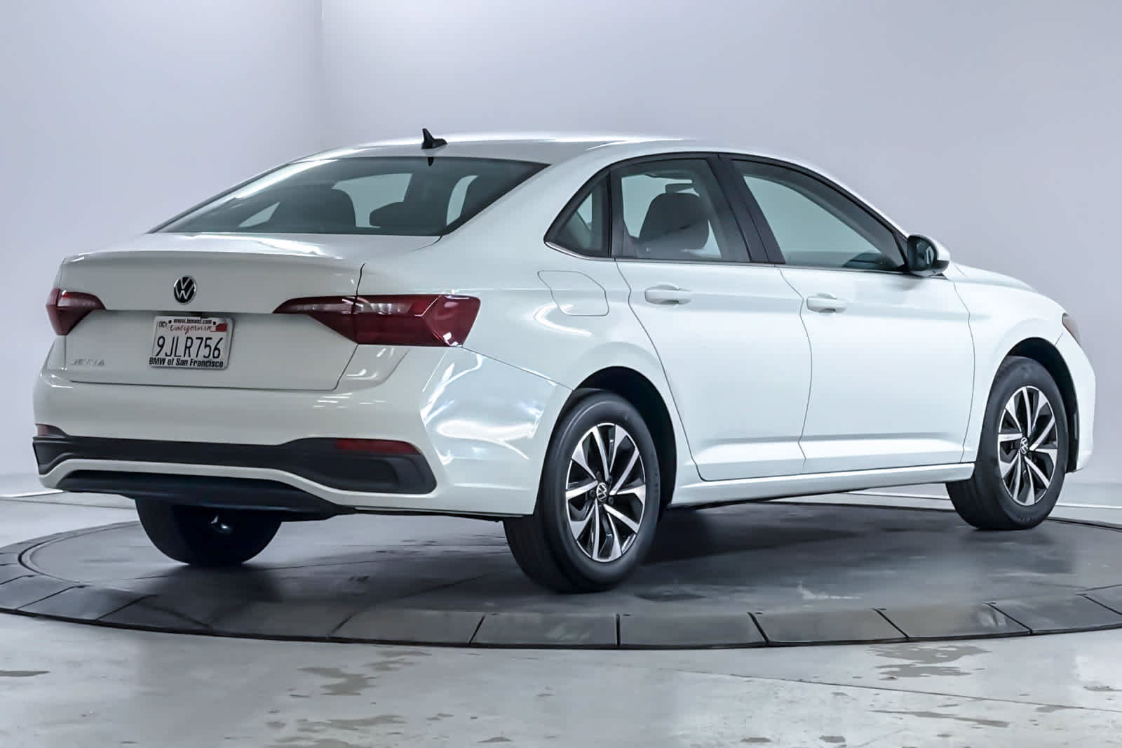 Used 2023 Volkswagen Jetta S FWD image 2