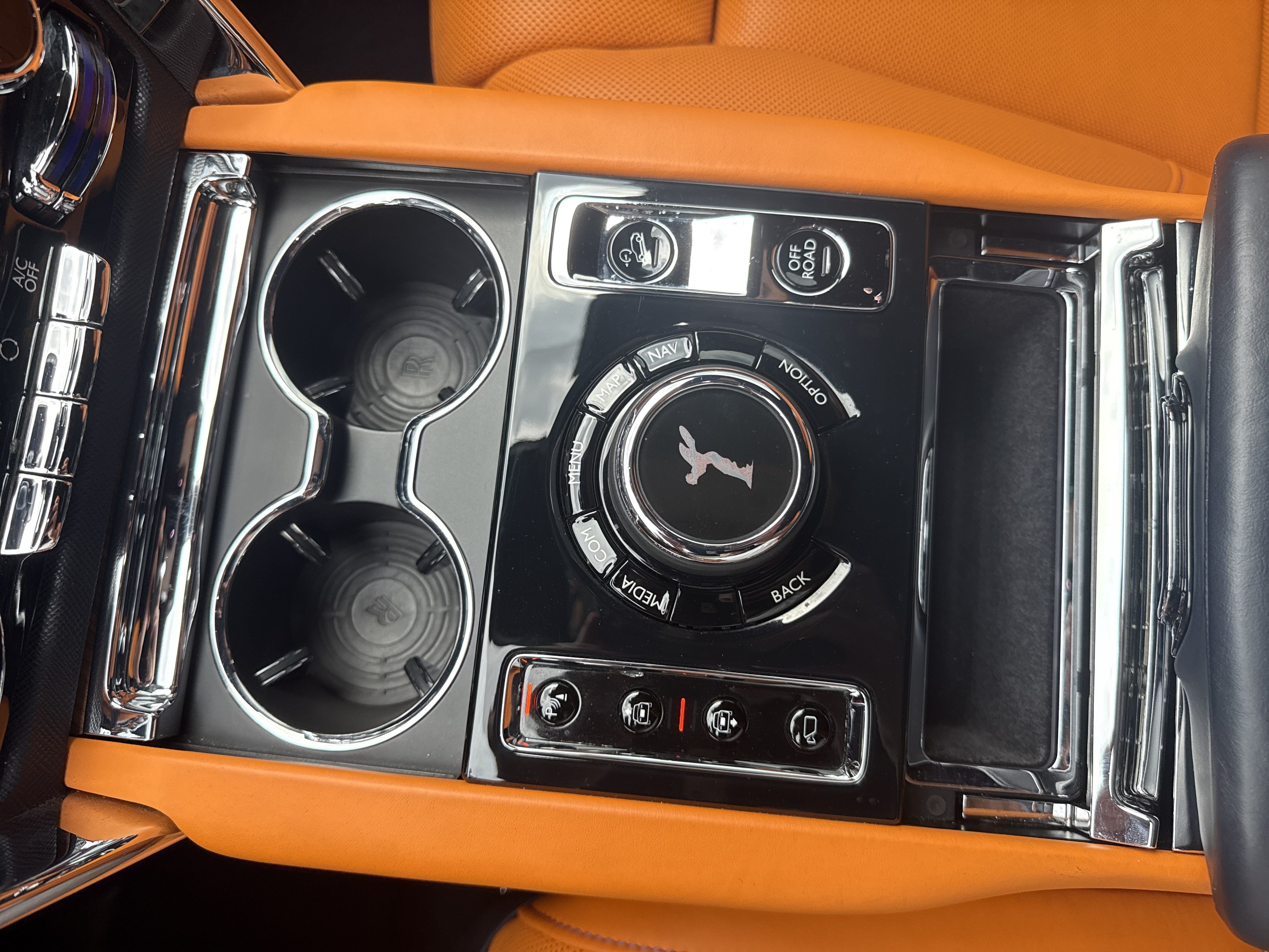 Certified 2021 Rolls-Royce Cullinan AWD/4WD image 48