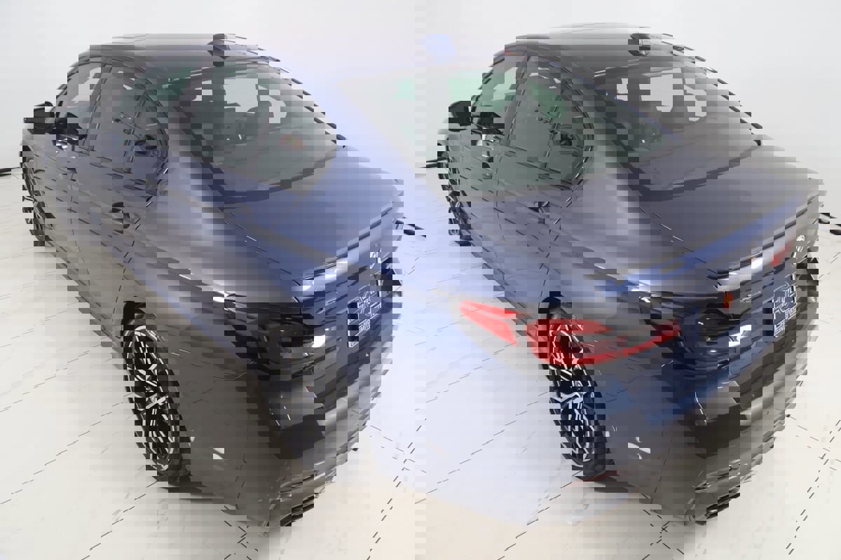 Used 2023 BMW M550i xDrive w/ Executive Package image 31