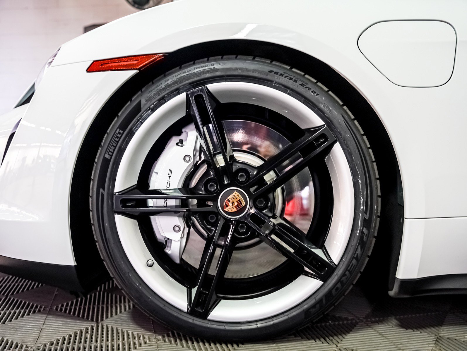 Certified 2022 Porsche Taycan 4S image 12