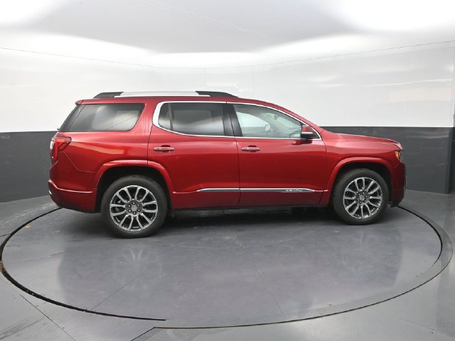 Used 2021 GMC Acadia Denali w/ Denali Ultimate Package AWD/4WD image 9