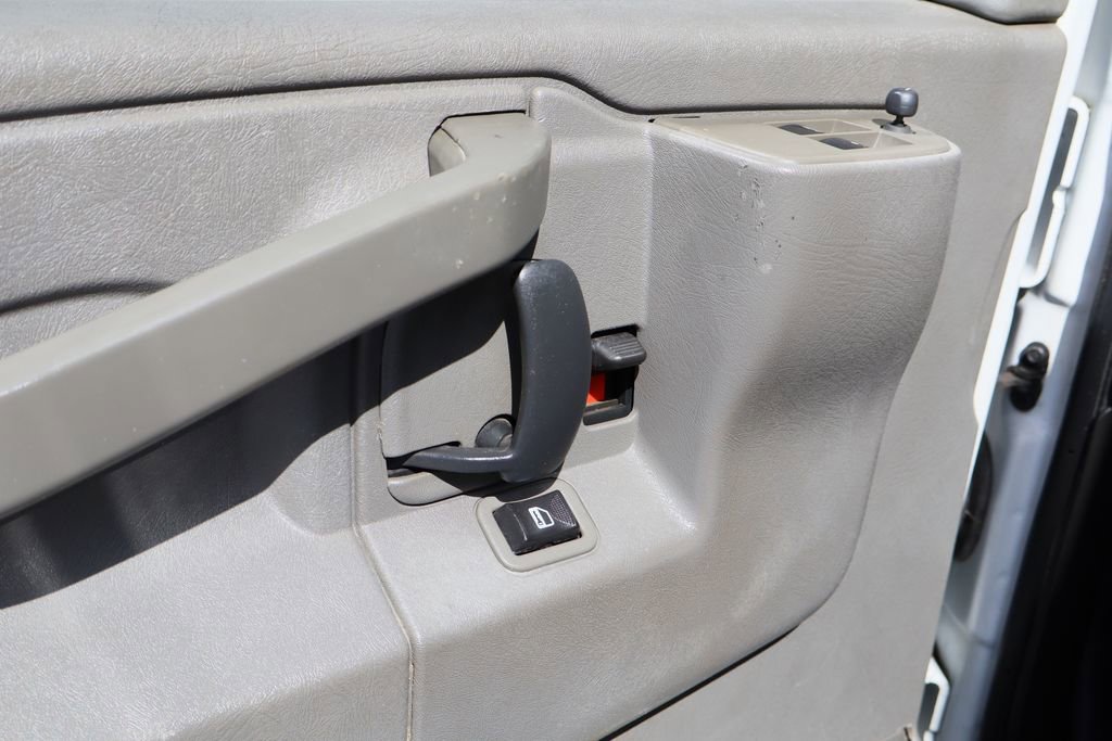 Certified 2019 GMC Savana 2500 w/ Driver Convenience Package image 18