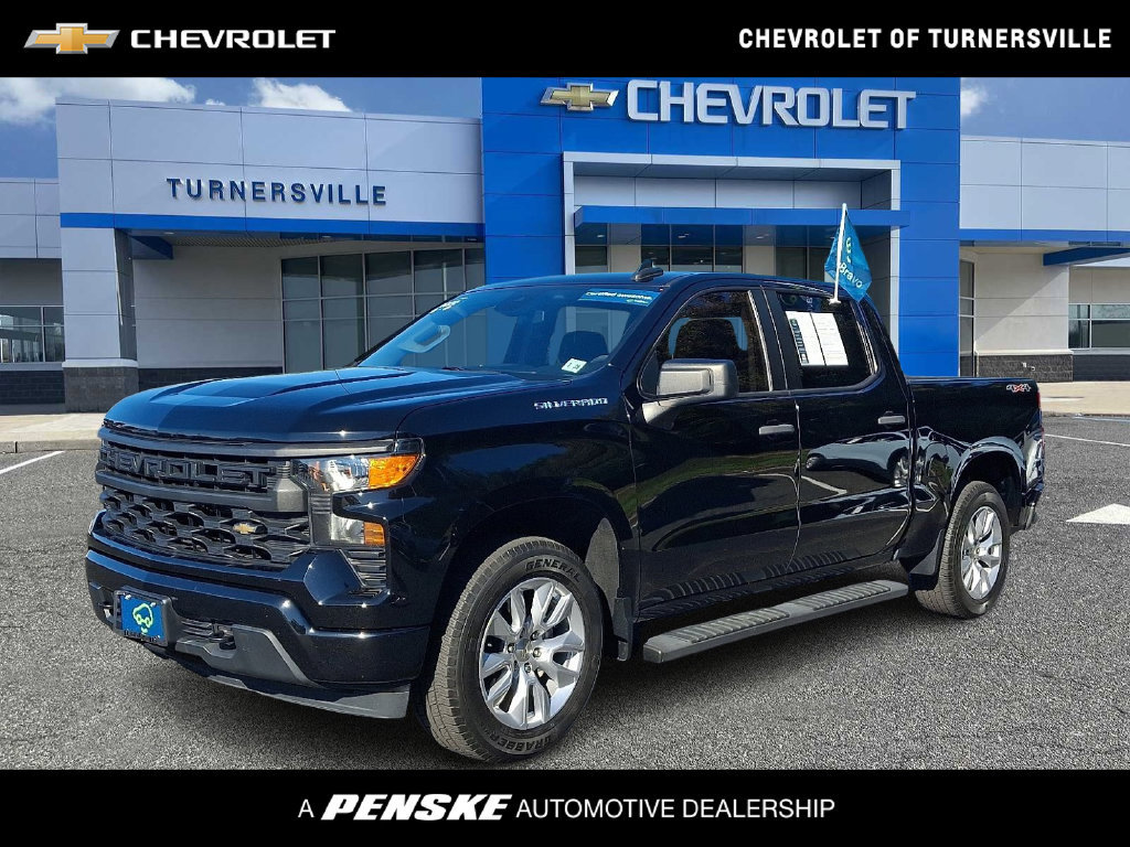 Certified 2022 Chevrolet Silverado 1500 Custom AWD/4WD image 1