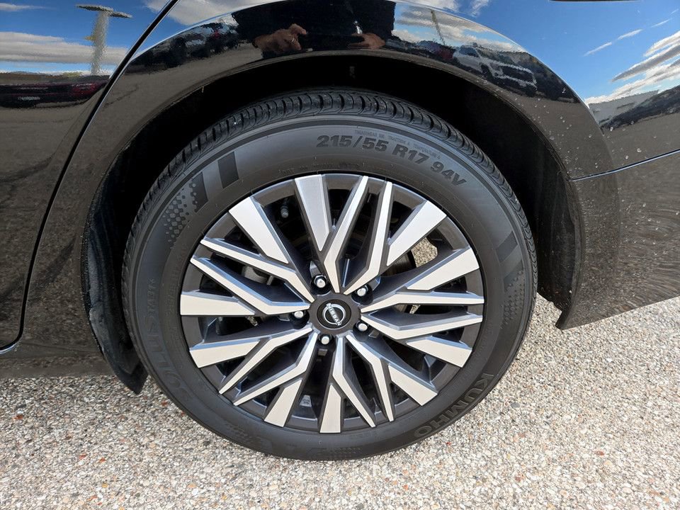 Used 2024 Nissan Altima 2.5 SV image 33