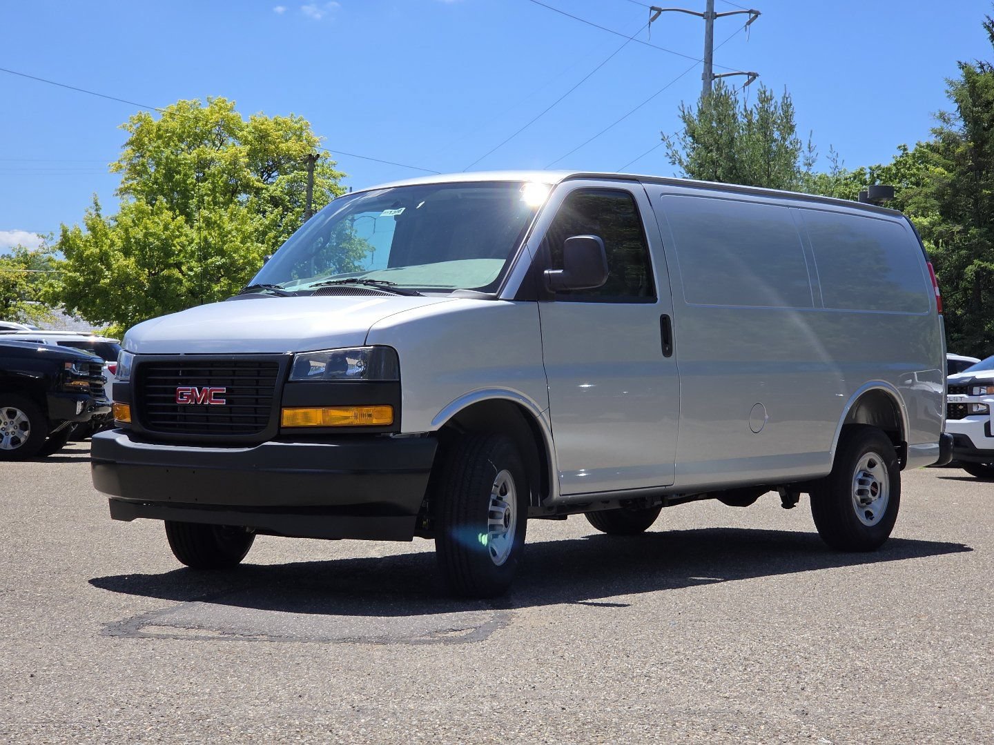 New 2026 GMC Savana 2500 w/ Driver Convenience Package RWD image 8