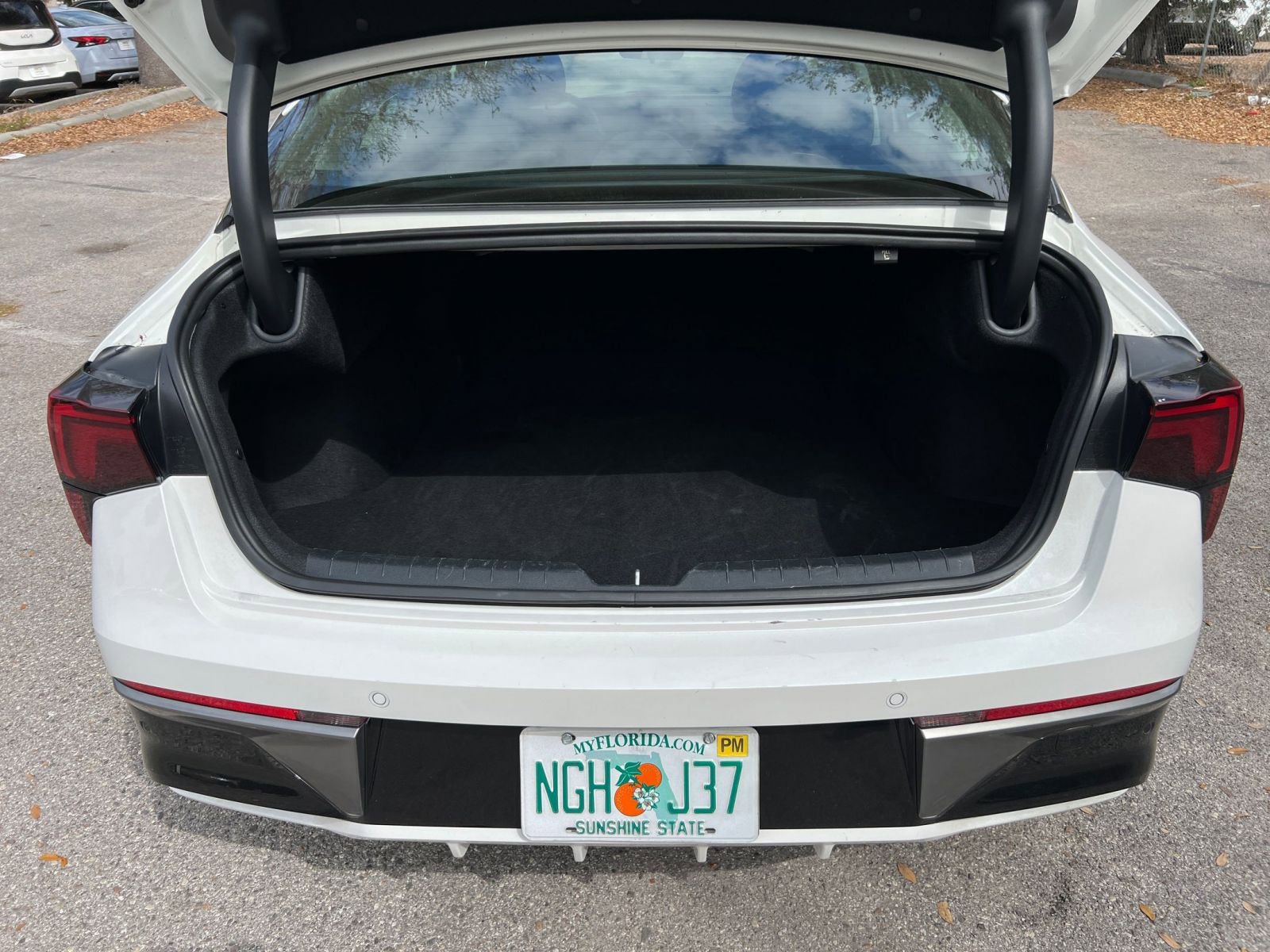 Used 2025 Kia K5 LXS image 28