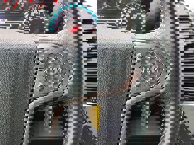 Used 2016 Chevrolet Suburban LT image 25