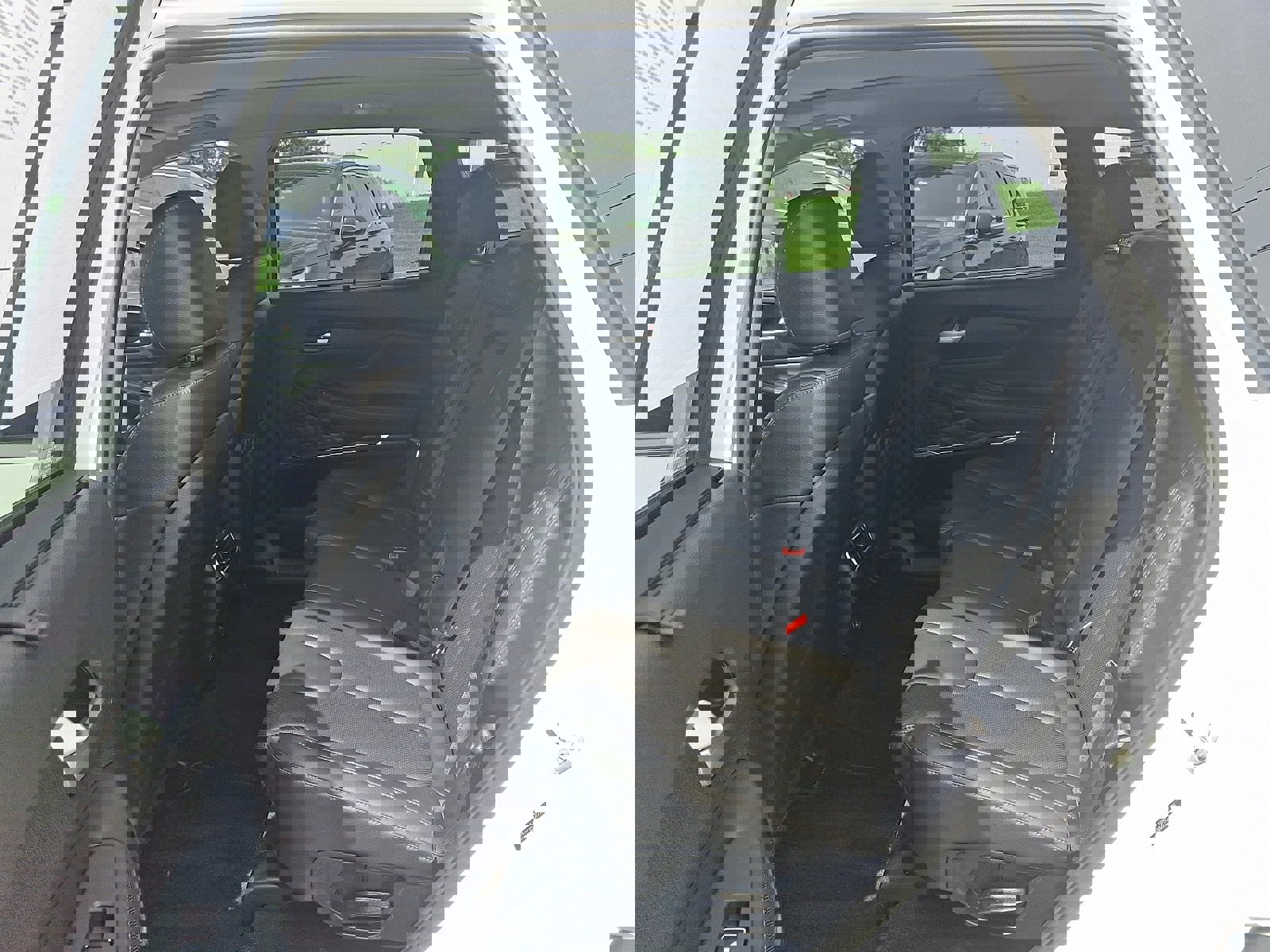 Certified 2023 Hyundai Santa Fe SEL w/ Premium Package AWD/4WD image 11