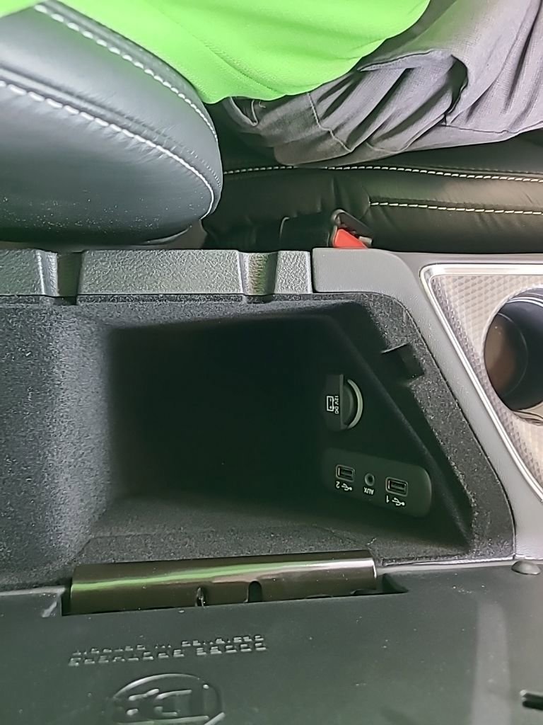 Used 2019 Dodge Challenger SRT Hellcat Redeye image 25