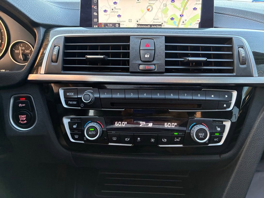 Used 2018 BMW 330i xDrive Sedan AWD/4WD image 28