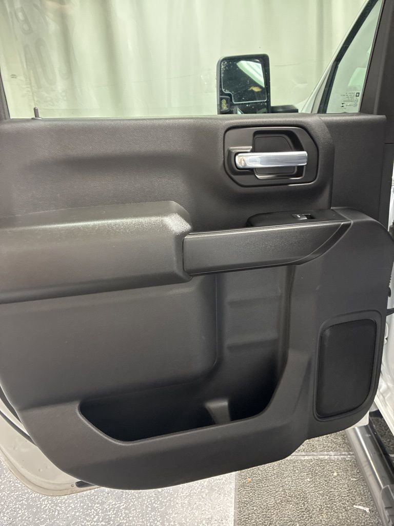 Used 2025 Chevrolet Silverado 2500 Custom w/ Custom Value Package image 22
