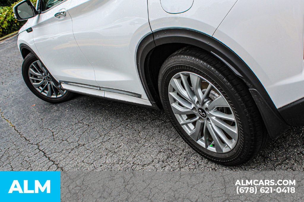 Used 2023 INFINITI QX50 Luxe w/ Accent Package FWD image 14