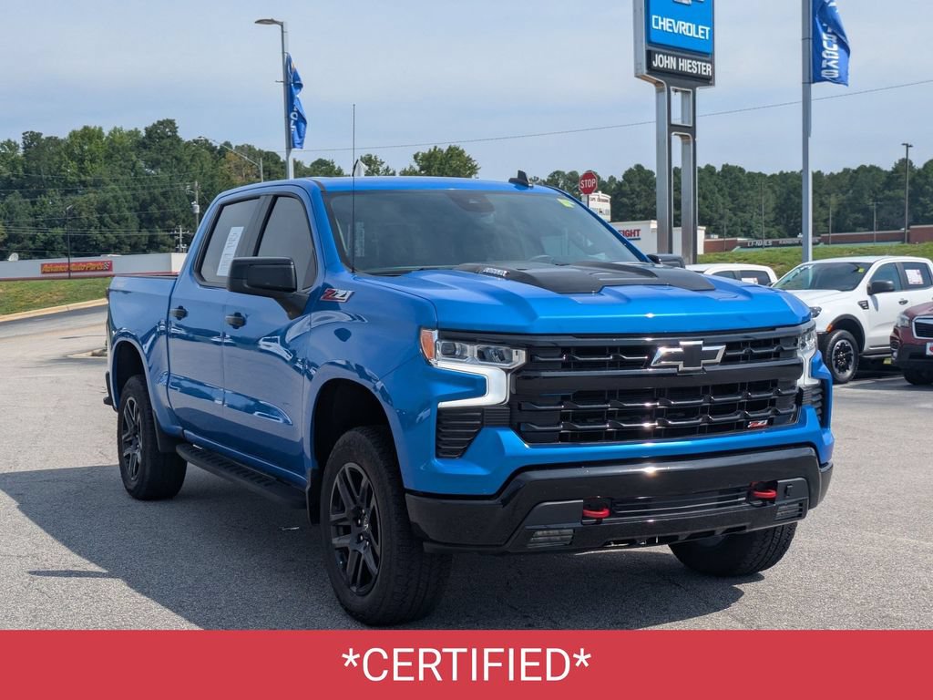 Used 2025 Chevrolet Silverado 1500 LT Trail Boss w/ Convenience Package II AWD/4WD image 2