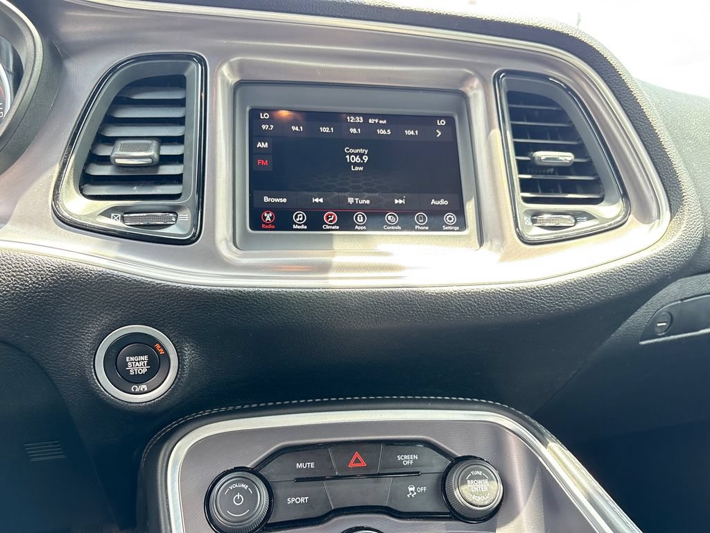 Used 2021 Dodge Challenger SXT RWD image 18