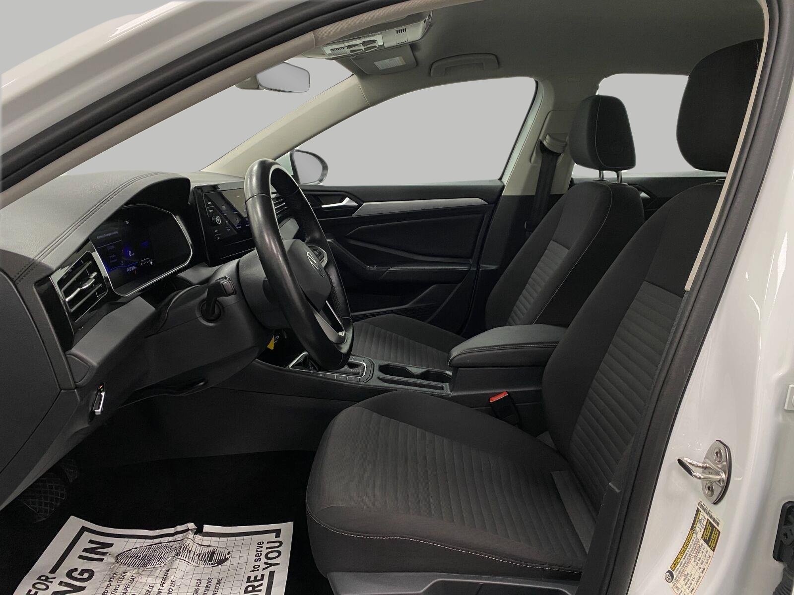Used 2025 Volkswagen Jetta S FWD image 27