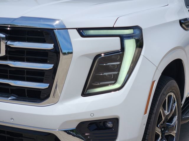 Used 2025 GMC Yukon Elevation AWD/4WD image 9