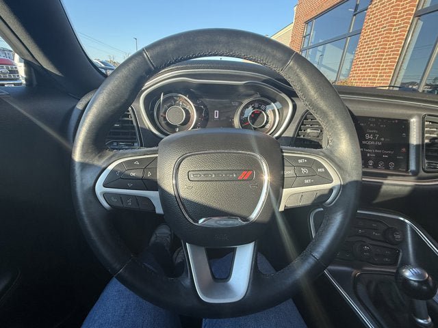 Used 2015 Dodge Challenger R/T Plus RWD image 18