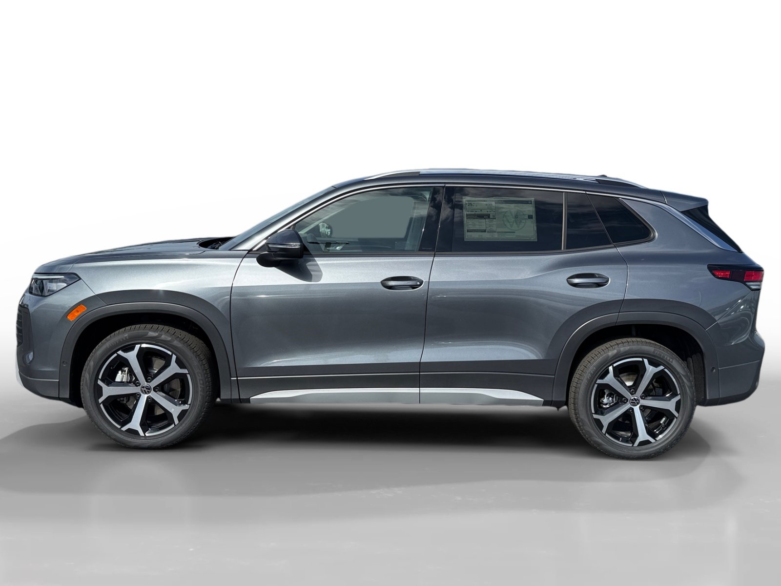 New 2026 Volkswagen Tiguan SE AWD/4WD image 2