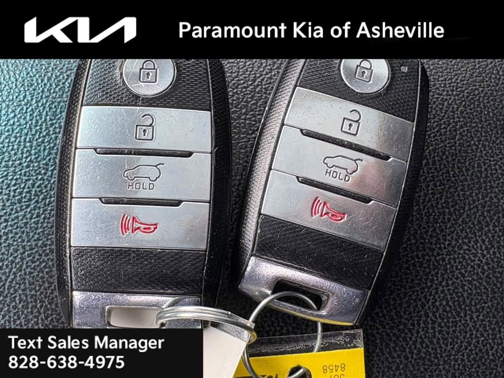 Used 2016 Kia Soul ! w/ Premium Package image 28