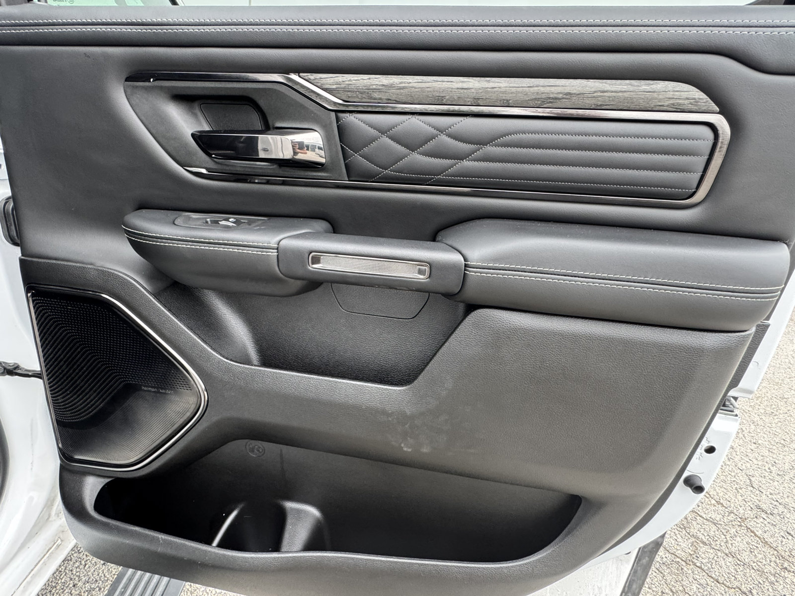 Used 2026 RAM 1500 Limited AWD/4WD image 21