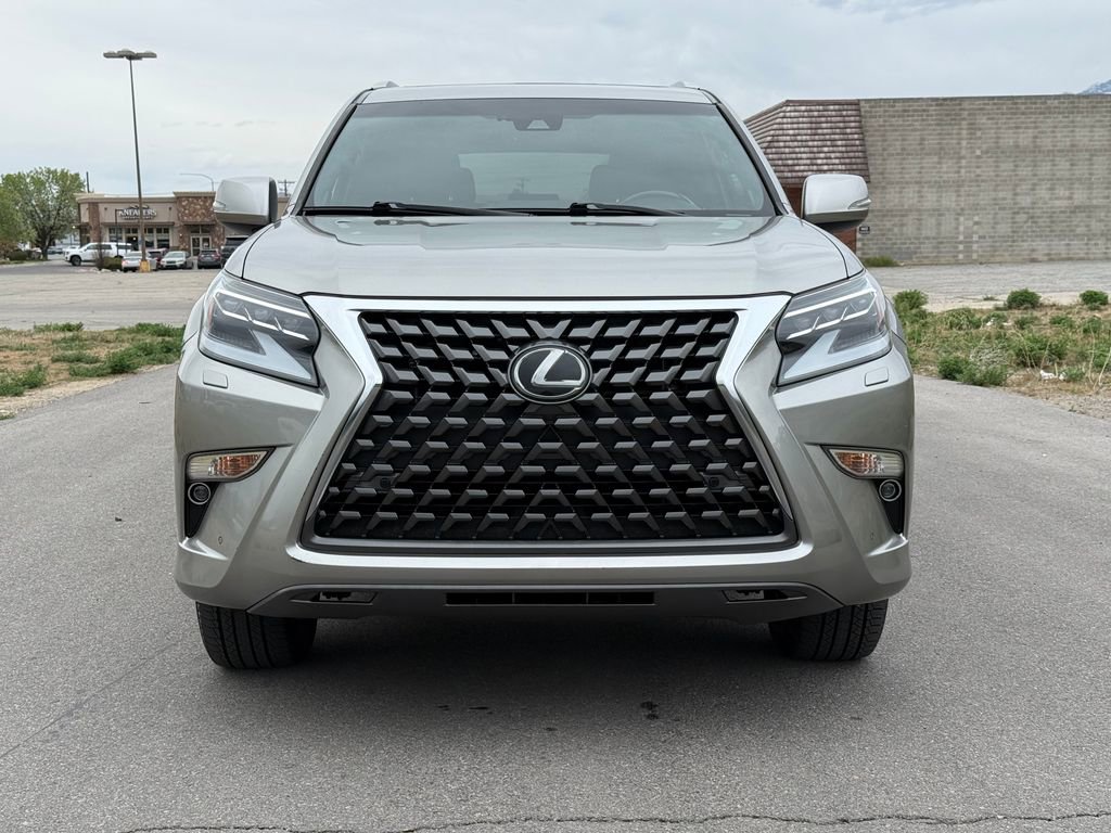 Used 2020 Lexus GX 460 Premium w/ Premium Package image 7