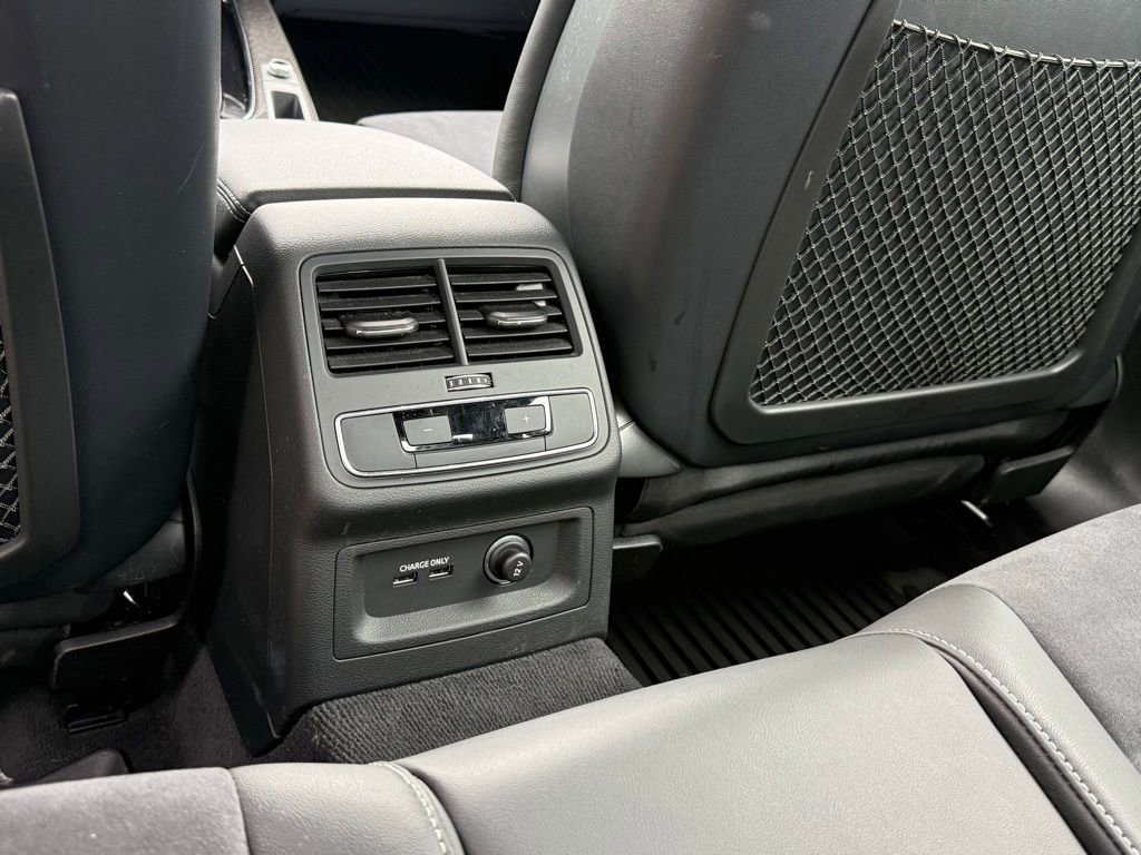 Used 2023 Audi S4 Premium Plus w/ Premium Plus Package AWD/4WD image 20
