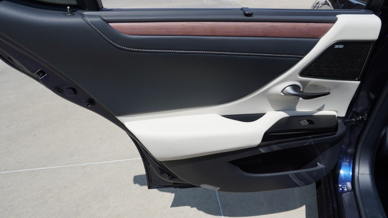 Certified 2025 Lexus ES 350 Ultra Luxury FWD image 35