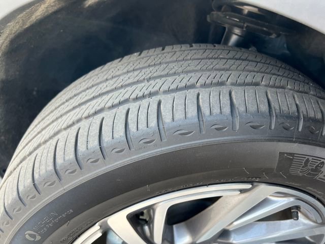 Certified 2024 Lincoln Corsair AWD image 32