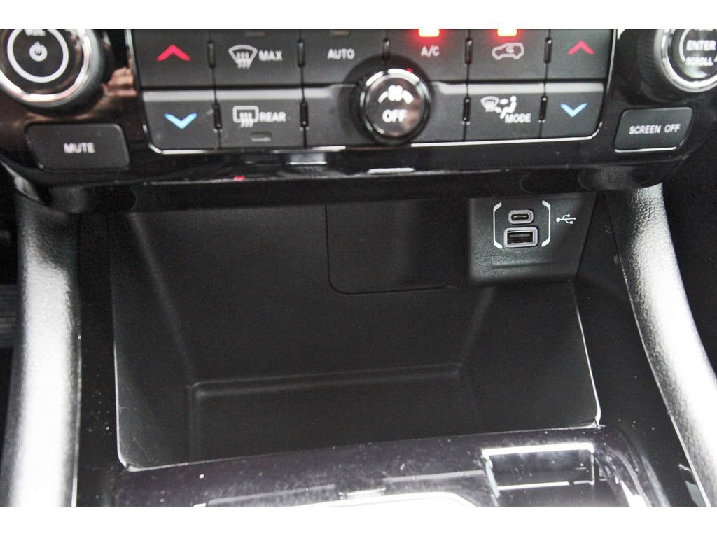 Used 2022 Jeep Compass Limited AWD/4WD image 29