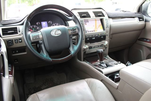 Used 2019 Lexus GX 460 Premium AWD/4WD image 5