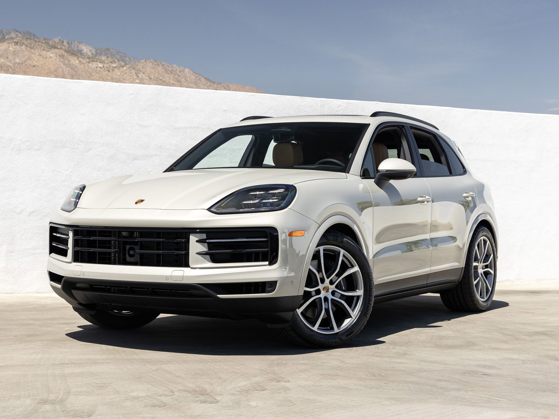 New 2026 Porsche Cayenne image 1
