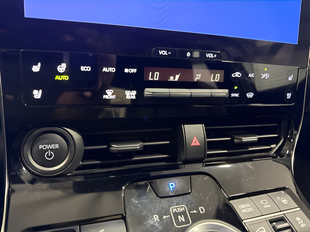 Used 2023 Subaru Solterra AWD image 22