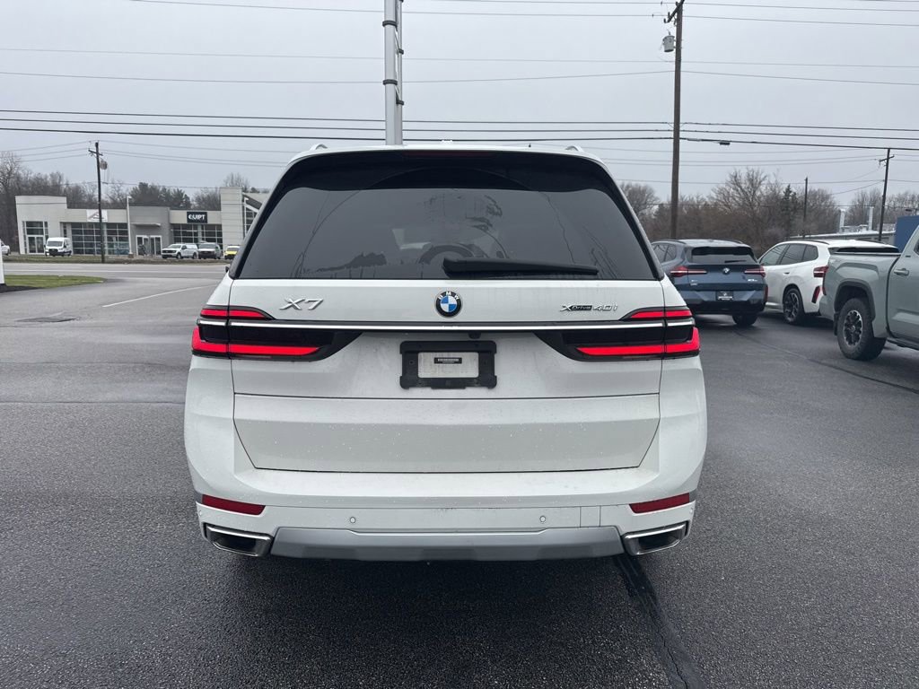 Used 2023 BMW X7 xDrive40i w/ Premium Package image 22