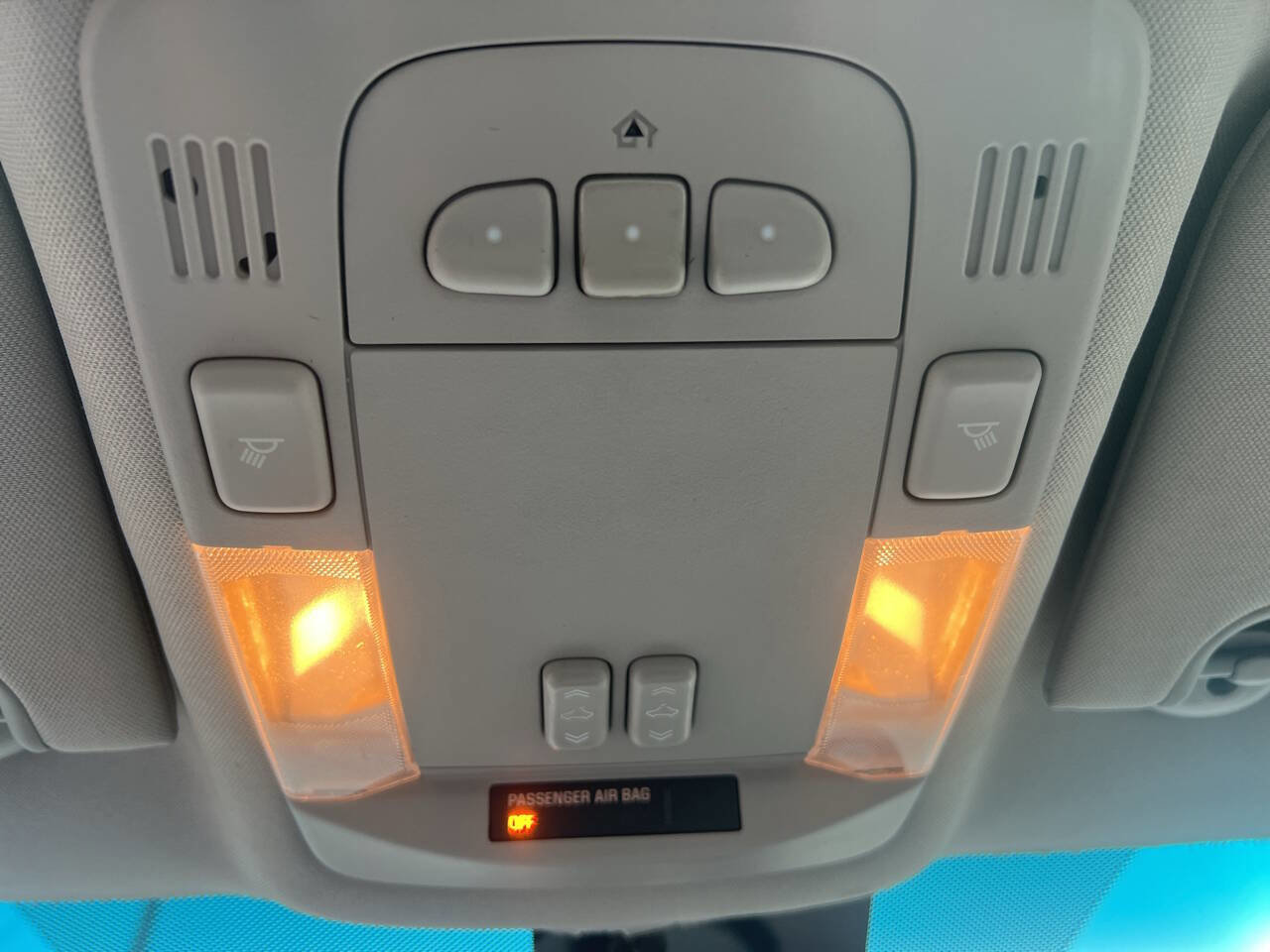 Used 2007 Buick Lucerne CXL image 33