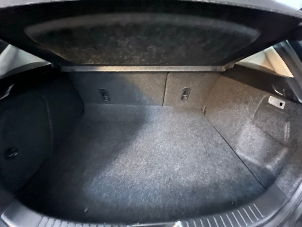Used 2013 MAZDA MAZDA3 i Touring w/ Preferred Equipment Pkg image 27