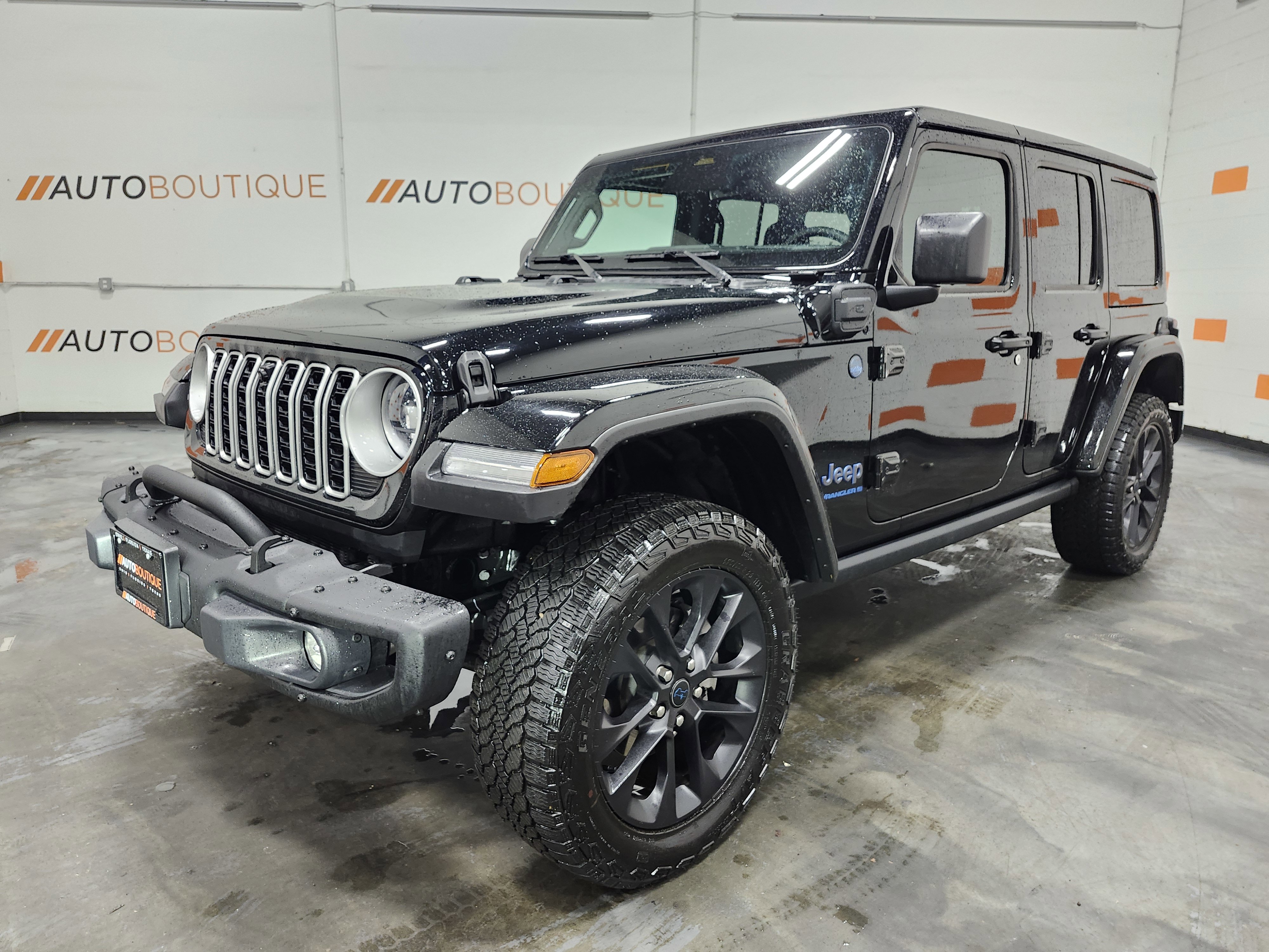 Used 2025 Jeep Wrangler Backcountry image 14
