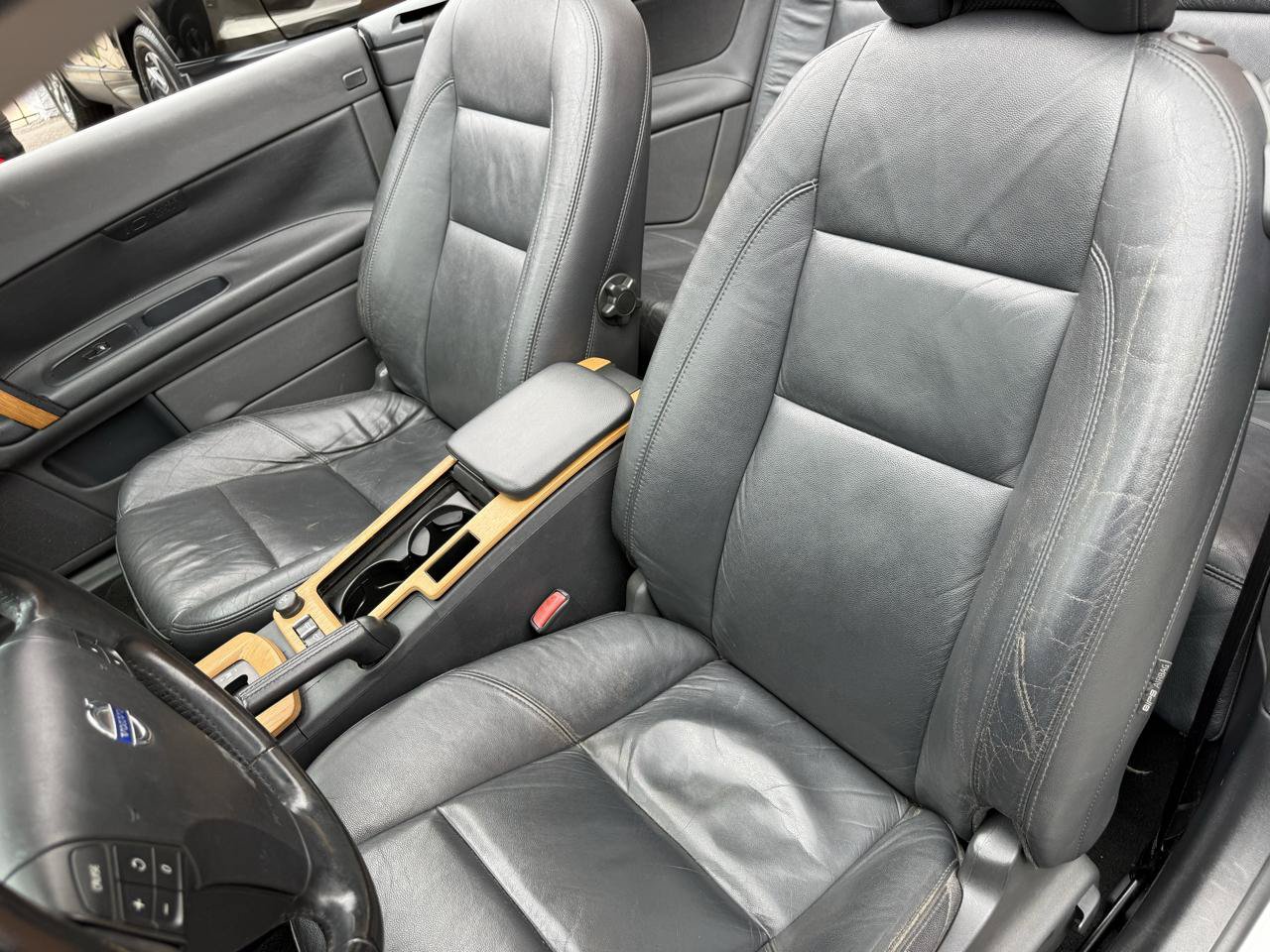 Used 2008 Volvo C70 T5 FWD image 11