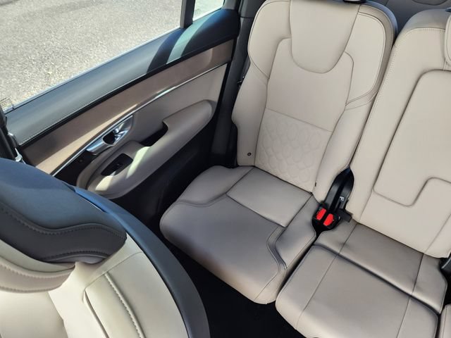 New 2026 Volvo XC90 B6 Plus w/ Protection Package Premier AWD/4WD image 13