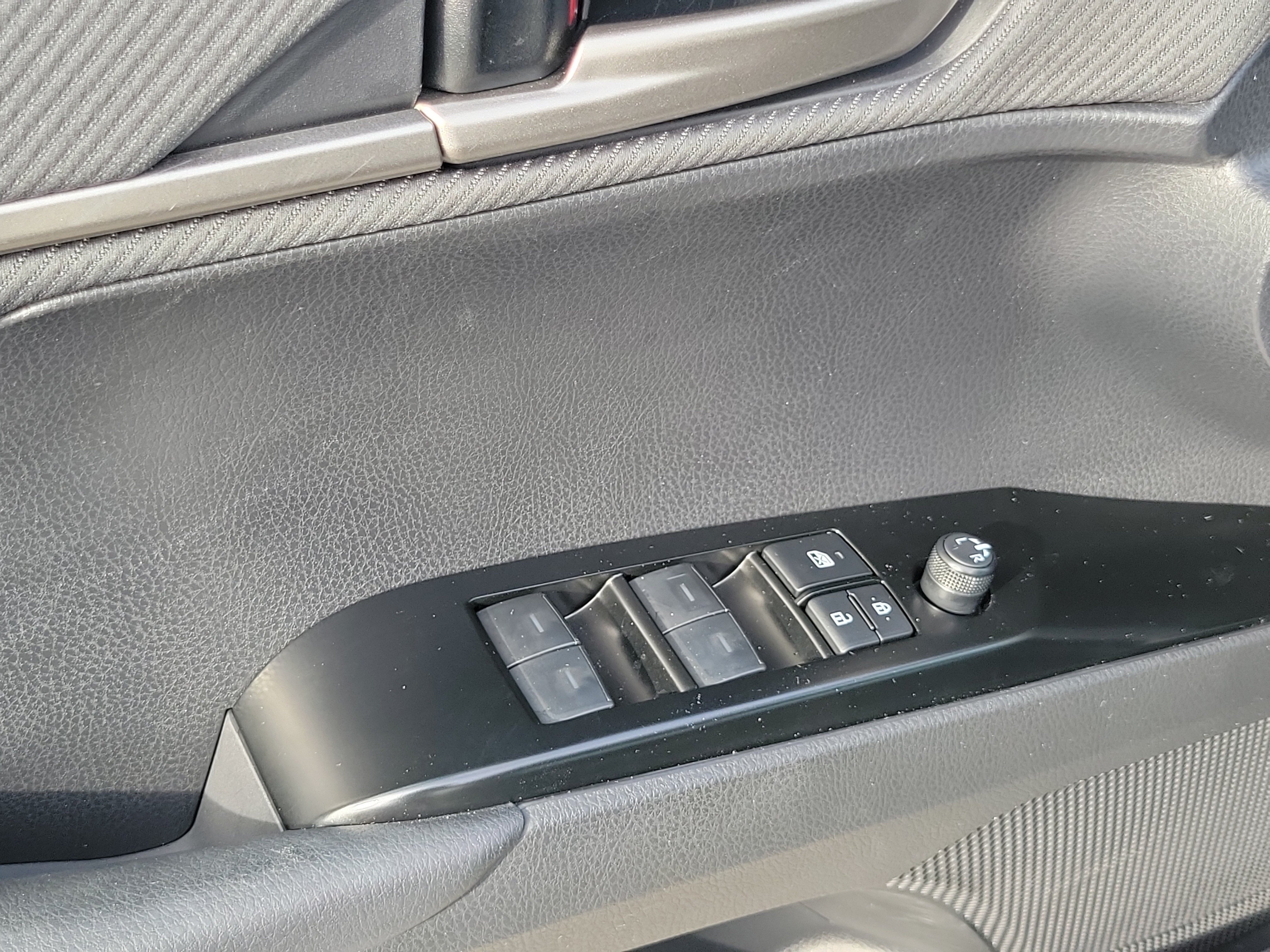 Used 2026 Toyota Camry SE FWD image 13