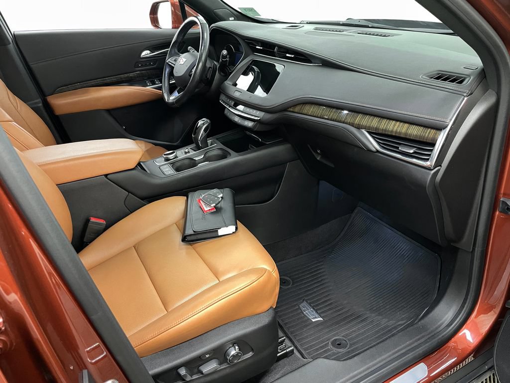 Certified 2019 Cadillac XT4 Premium Luxury AWD/4WD image 42