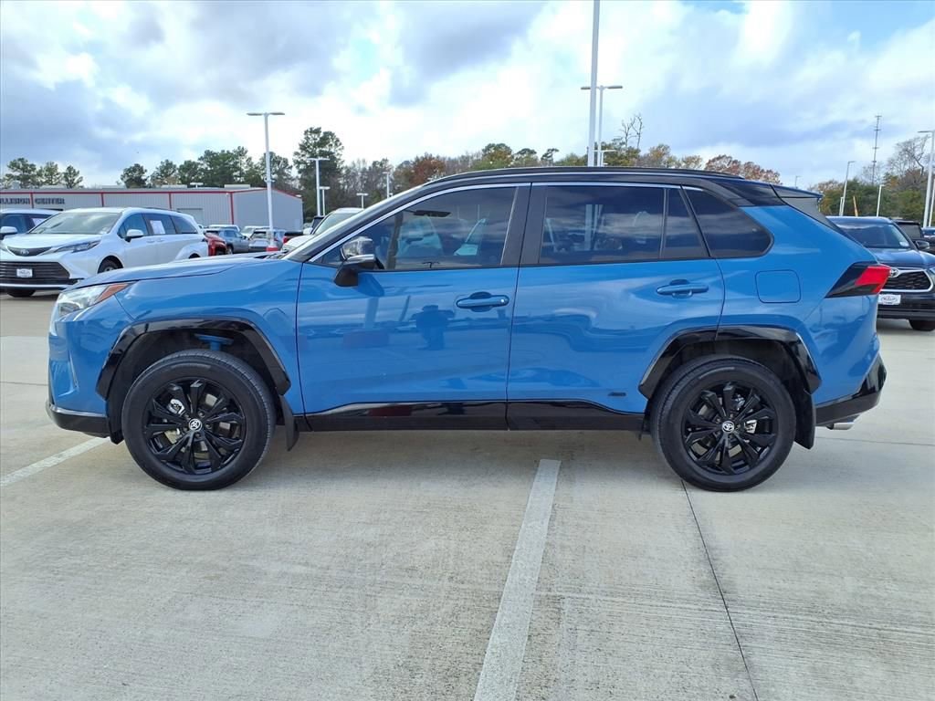 Used 2024 Toyota RAV4 XSE image 9