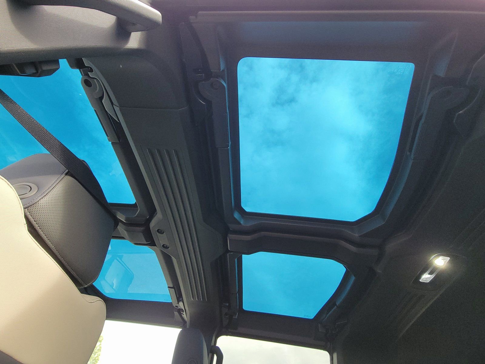 New 2026 GMC Hummer EV SUV image 8