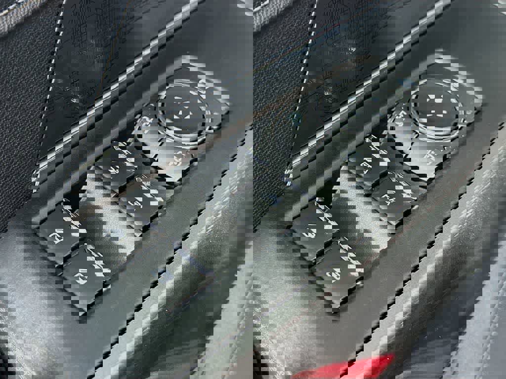 Certified 2022 Ford F150 XLT w/ Equipment Group 302A High image 29